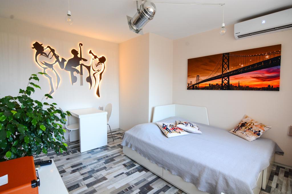 Jazzy Sofia Downtown Apartment Exterior photo